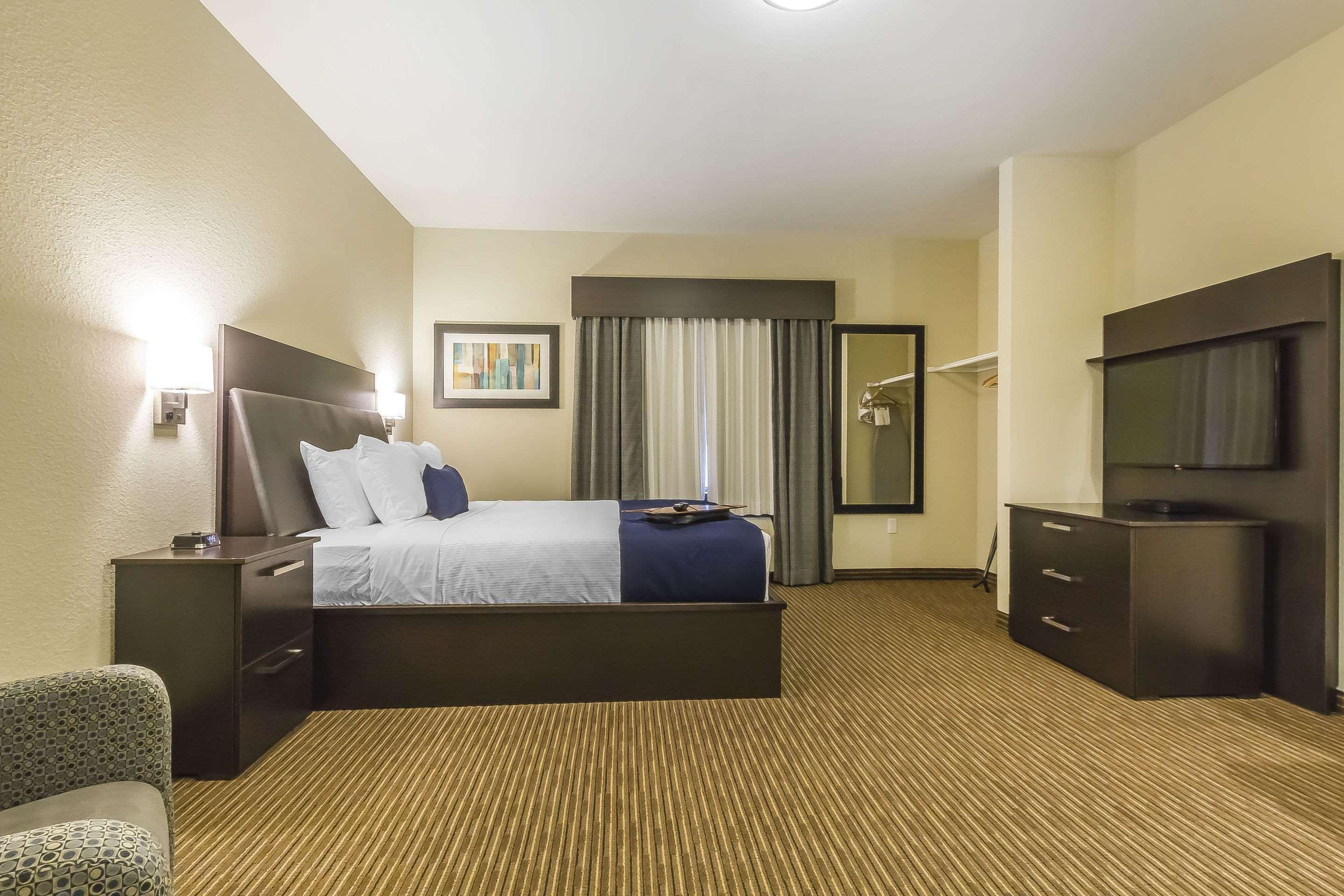 Quality Inn & Suites Moose Jaw Dış mekan fotoğraf