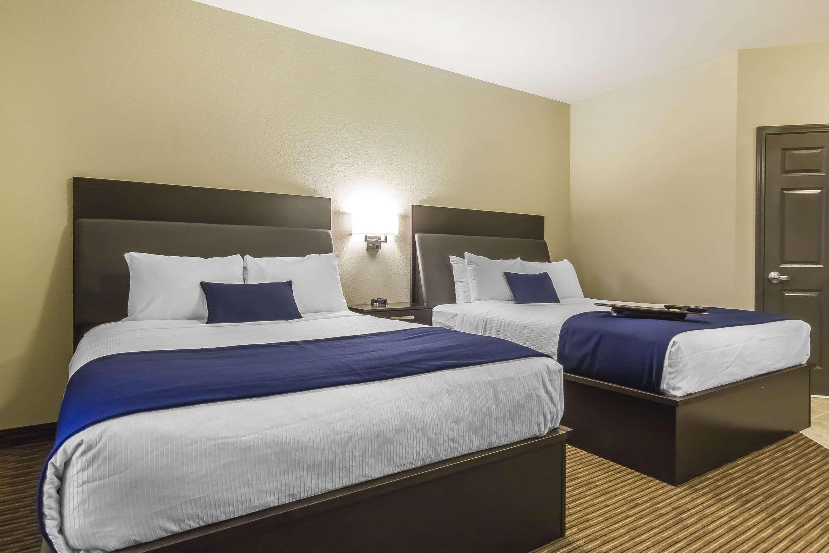 Quality Inn & Suites Moose Jaw Dış mekan fotoğraf
